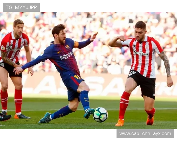 巴塞罗那在对手半场形成围攻